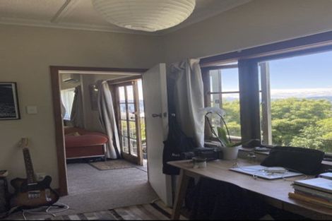 Photo of property in 29 Tanera Crescent, Brooklyn, Wellington, 6021