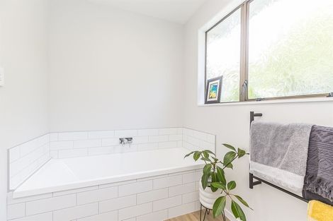 Photo of property in 45 Postgate Drive, Whitby, Porirua, 5024