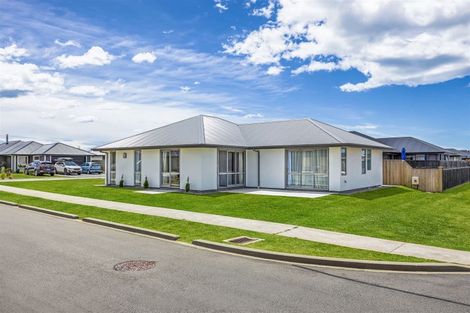 Photo of property in 2 Hapua Lane, Pegasus, 7612
