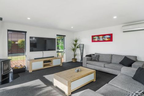 Photo of property in 6 Elgin Place, Prebbleton, 7604