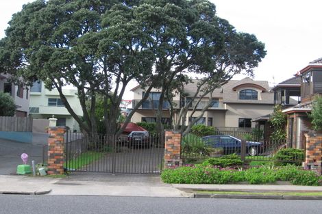 Photo of property in 28 The Parade, Bucklands Beach, Auckland, 2012