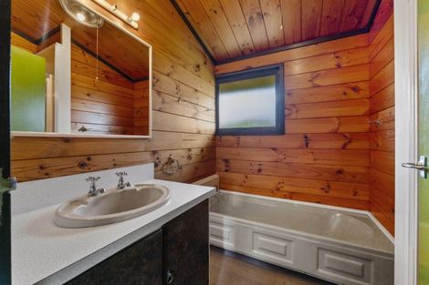 Photo of property in 30 Cassandra Street, Stratford, 4332