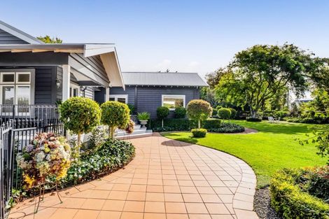Photo of property in 500 Richmond Road, Lepperton, New Plymouth, 4373