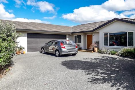 Photo of property in 18 Blythfield Place, Taradale, Napier, 4112