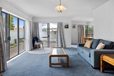 Photo of property in 1 Azalea Dell, Mount Maunganui, 3116