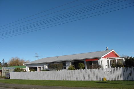 Photo of property in 96 Mackenzie Street, Winton, 9720