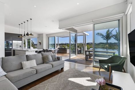 Photo of property in 53 Walter Street, Hauraki, Auckland, 0622