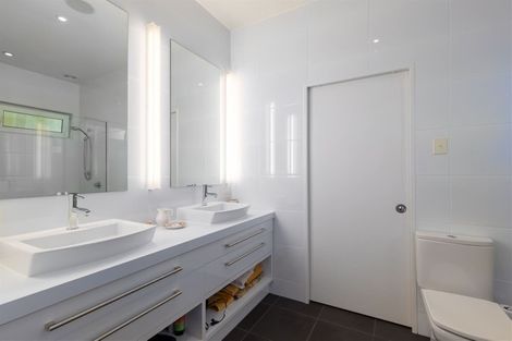 Photo of property in 4 Bradshaw Terrace, Riccarton, Christchurch, 8011