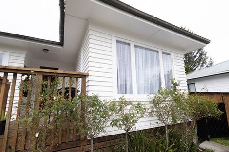 Photo of property in 200a Henderson Valley Road, Henderson, Auckland, 0612