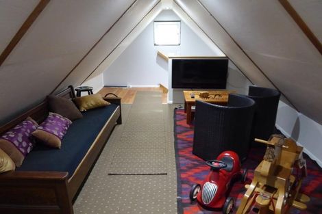 Photo of property in 62 The Parade, Island Bay, Wellington, 6023