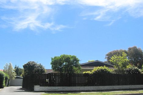 Photo of property in 106 Lake Terrace Road, Burwood, Christchurch, 8061