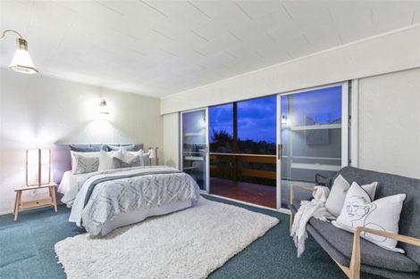 Photo of property in 1144 Scenic Drive North, Swanson, Auckland, 0816