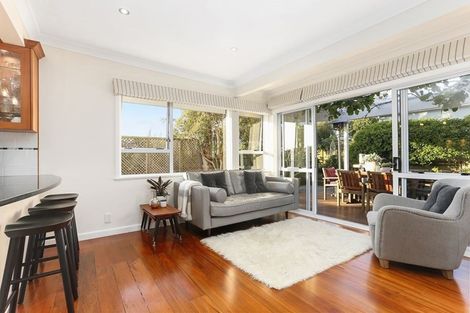 Photo of property in 61 Palmerston Road, Birkenhead, Auckland, 0626