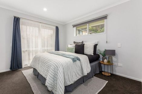 Photo of property in 26 Mooring Close, Whitby, Porirua, 5024