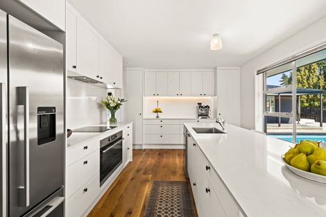 Photo of property in 10 Charlton Road, Te Awanga, 4102
