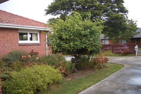 Photo of property in 16 Angela Street, Upper Riccarton, Christchurch, 8041