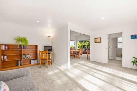 Photo of property in 3 Viscount Grove, Kelson, Lower Hutt, 5010