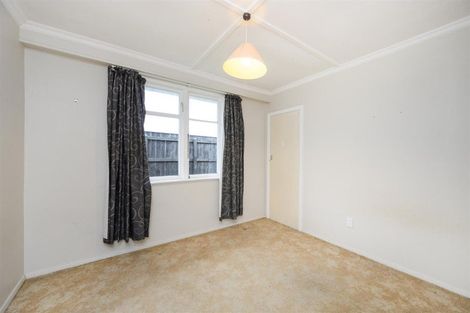 Photo of property in 32 Follett Street, Marton, 4710