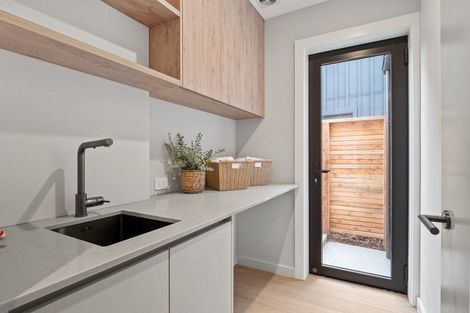 Photo of property in 13 Soudley Court, Jacks Point, Queenstown, 9371