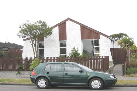 Photo of property in 8 Ashwood Street, Parklands, Christchurch, 8083