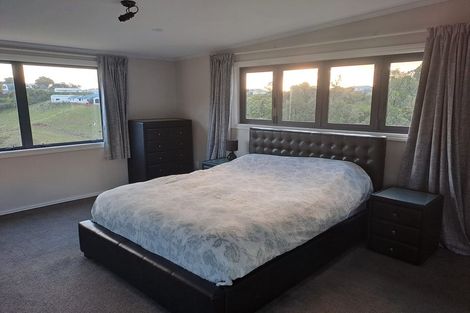 Photo of property in 14b Rennell Street, Frankleigh Park, New Plymouth, 4310