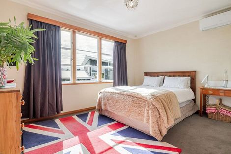 Photo of property in 27 Sheffield Street, Awapuni, Palmerston North, 4412