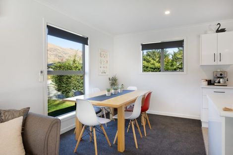 Photo of property in 43 Oxford Street, Kingston, Athol, 9793