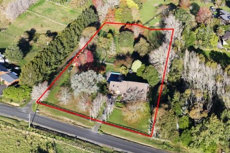 Photo of property in 35 Ohiwa Road, Papakura, 2582