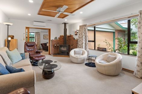 Photo of property in 35 Reading Street, Greytown, 5712