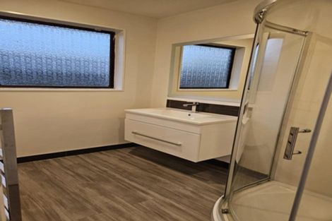 Photo of property in 32 Greenock Street, Redwood, Christchurch, 8051