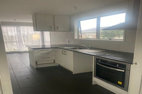 Photo of property in 2 Adel Place, Weymouth, Auckland, 2103