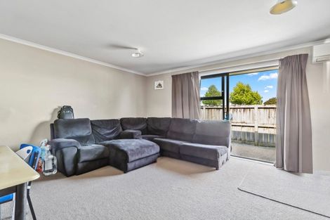 Photo of property in 102u9 Old Farm Road, Hamilton East, Hamilton, 3216