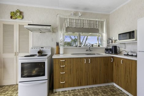 Photo of property in 120 Browne Street, Waitara, 4320