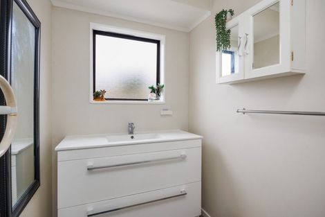 Photo of property in 5 Cargill Grove, Kelvin Grove, Palmerston North, 4414