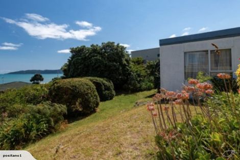 Photo of property in 134 Seaview Road, Paraparaumu Beach, Paraparaumu, 5032