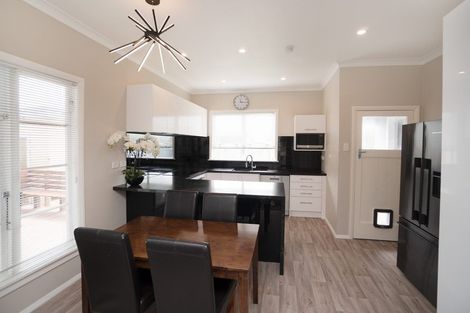 Photo of property in 111 Botanical Road, Takaro, Palmerston North, 4412