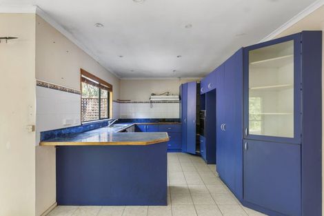 Photo of property in 10 Egret Court, Unsworth Heights, Auckland, 0632
