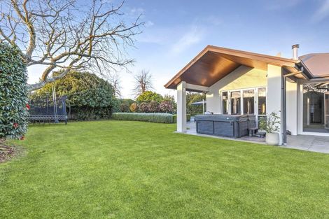 Photo of property in 1 Norfolk Drive, Cambridge, 3434