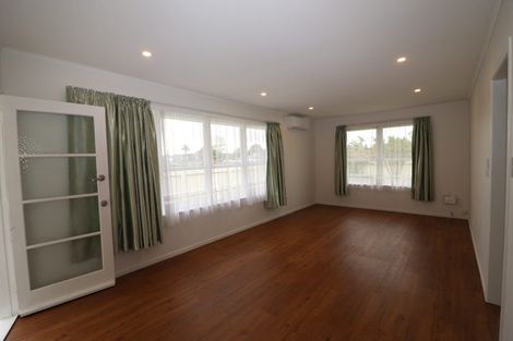 Photo of property in 2/95 Pakuranga Road, Pakuranga, Auckland, 2010