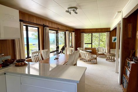 Photo of property in 33 Cuvier Crescent, Kuaotunu West, Whitianga, 3592