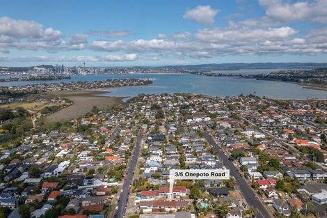 Photo of property in 1/5 Onepoto Road, Hauraki, Auckland, 0622