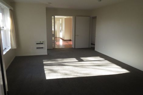 Photo of property in 4 Solway Avenue, Ilam, Christchurch, 8041