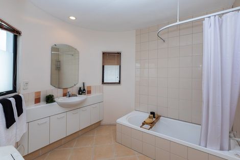 Photo of property in 28e Cranmer Square, Christchurch Central, Christchurch, 8013