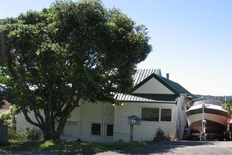Photo of property in 23 Mayall Avenue, Beach Haven, Auckland, 0626