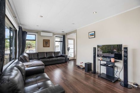 Photo of property in 37 Pomaria Road, Henderson, Auckland, 0610