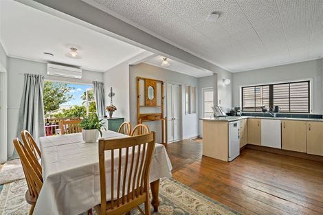 Photo of property in 91 Hutchinson Avenue, New Lynn, Auckland, 0600