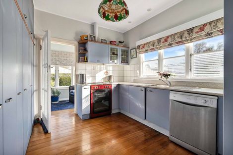 Photo of property in 11 Miranda Street, Stratford, 4332