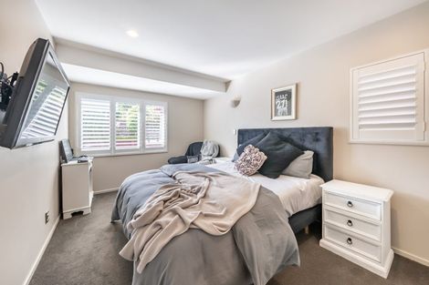 Photo of property in 10 Seymour Grove, Kingsley Heights, Upper Hutt, 5018