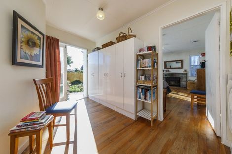 Photo of property in 79 Taumaihi Street, Bulls, 4818