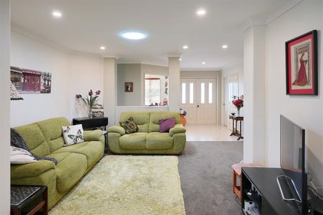 Photo of property in 9 Gibbs Drive, Woodend, 7610